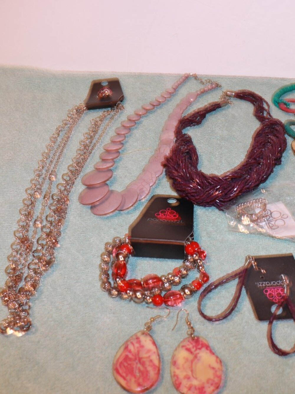 LOT  of 10 PAPARAZZI MIXED JEWELRY  New and Used
